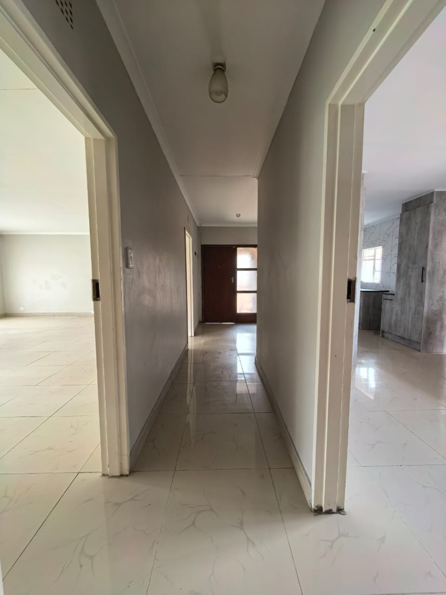 3 Bedroom Property for Sale in Vaalpark Free State